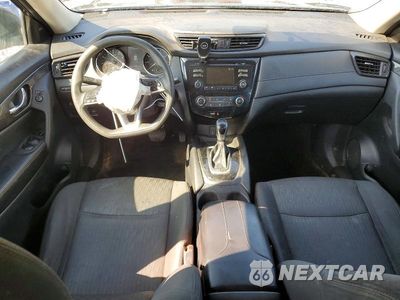 Zdjęcie 8 z 13 samochodu: 2017 NISSAN ROGUE S VIN:5N1AT2MT5HC894417 - miniatura