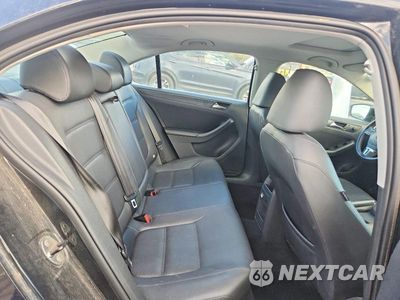 Zdjęcie 10 z 12 samochodu: 2011 VOLKSWAGEN JETTA SE VIN:3VWDZ7AJ6BM347935 - miniatura