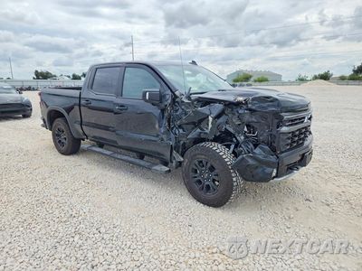 Czwarte zdjęcie samochodu z boku: 2026 CHEVROLET SILVERADO K1500 ZR2 VIN:3GCUKHELXTG353911 - miniatura