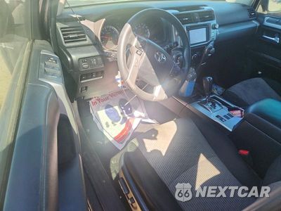 Zdjęcie 8 z 13 samochodu: 2017 TOYOTA 4RUNNER SR5 VIN:JTEZU5JR7H5158867 - miniatura