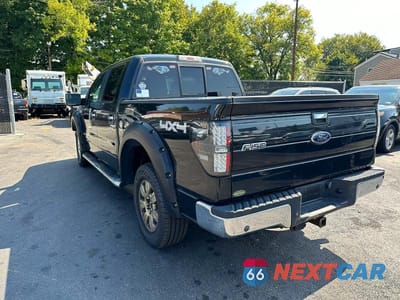 Trzecie zdjęcie samochodu z tyłu: 2011 FORD F150 SUPERCREW VIN:1FTFW1ET6BFB74527 - miniatura