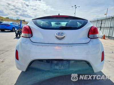 Zdjęcie 6 z 12 samochodu: 2013 HYUNDAI VELOSTER BASE VIN:KMHTC6AD1DU096840 - miniatura