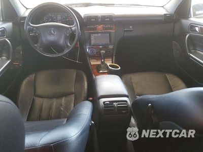 Zdjęcie 8 z 12 samochodu: 2006 MERCEDES-BENZ C 280 VIN:WDBRF54M66F779749 - miniatura