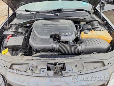 Zdjęcie 11 z 13 samochodu: 2015 CHRYSLER 300C VIN:2C3CCAKG4FH782042 - miniatura