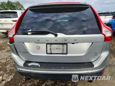 Zdjęcie 6 z 13 samochodu: 2013 VOLVO XC60 T6 VIN:YV4902DZ3D2450728 - miniatura