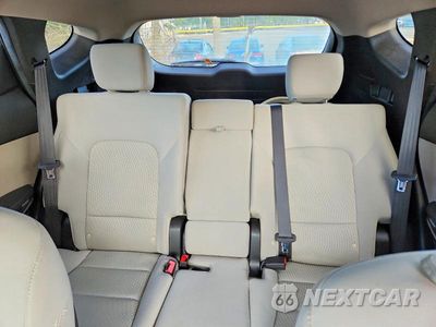 Zdjęcie 10 z 13 samochodu: 2018 HYUNDAI SANTA FE VIN:5XYZU3LB0JG523041 - miniatura