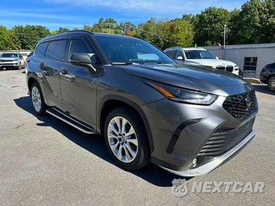 Czwarte zdjęcie samochodu z boku: 2023 TOYOTA HIGHLANDER XSE VIN:5TDKDRBH8PS519986 - miniatura