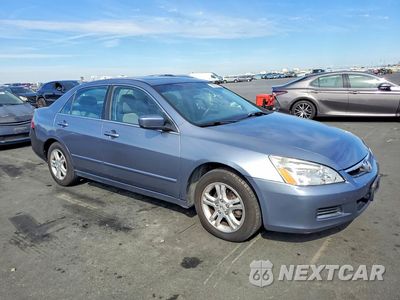 Czwarte zdjęcie samochodu z boku: 2007 HONDA ACCORD EX VIN:1HGCM567X7A195825 - miniatura