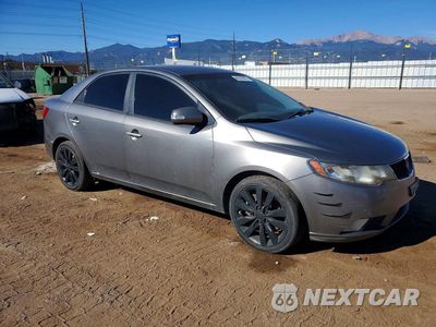 Czwarte zdjęcie samochodu z boku: 2010 KIA FORTE SX VIN:KNAFW4A34A5052080 - miniatura