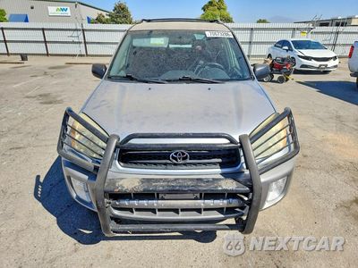 Piąte zdjęcie samochodu w środku: 2002 TOYOTA RAV4 BASE VIN:JTEGH20V820057978 - miniatura
