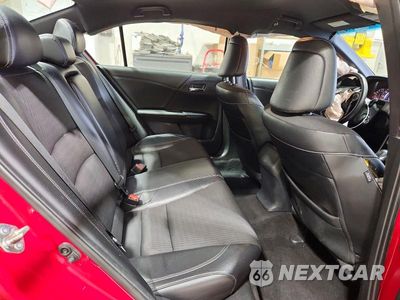 Zdjęcie 10 z 12 samochodu: 2016 HONDA ACCORD SPORT VIN:1HGCR2F50GA096607 - miniatura