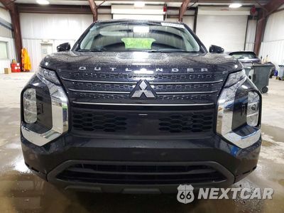 Piąte zdjęcie samochodu w środku: 2024 MITSUBISHI OUTLANDER ES VIN:JA4J4UA89RZ042058 - miniatura