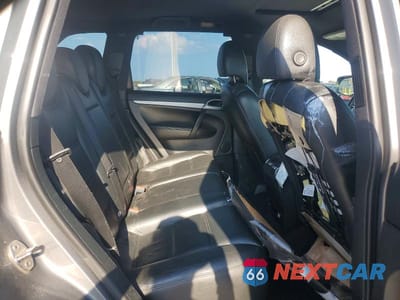 Zdjęcie 11 z 13 samochodu: 2010 PORSCHE CAYENNE VIN:WP1AA2AP9ALA03826 - miniatura