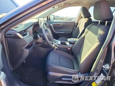 Zdjęcie 7 z 12 samochodu: 2025 TOYOTA RAV4 LE VIN:JTMMWRFV0SD295619 - miniatura