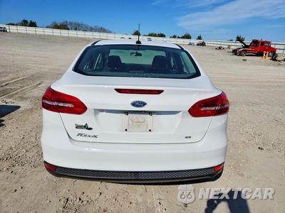 Zdjęcie 6 z 12 samochodu: 2017 FORD FOCUS SE VIN:1FADP3F24HL298883 - miniatura