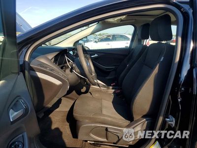 Zdjęcie 7 z 12 samochodu: 2017 FORD FOCUS SEL VIN:1FADP3H28HL313852 - miniatura
