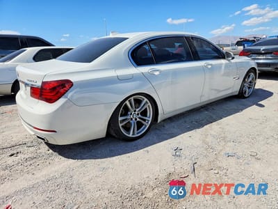 Trzecie zdjęcie samochodu z tyłu: 2013 BMW 750 LI VIN:WBAYE8C54DDE22197 - miniatura