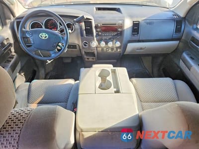 Zdjęcie 8 z 12 samochodu: 2010 TOYOTA TUNDRA DOUBLE CAB SR5 VIN:5TFCY5F18AX009413 - miniatura