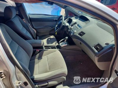 Zdjęcie 7 z 12 samochodu: 2008 HONDA CIVIC LX VIN:2HGFA16578H352369 - miniatura