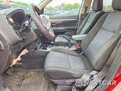 Zdjęcie 7 z 13 samochodu: 2018 MITSUBISHI OUTLANDER ES VIN:JA4AD2A38JZ039455 - miniatura