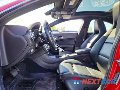 Zdjęcie 7 z 12 samochodu: 2018 MERCEDES-BENZ CLA 250 4MATIC VIN:WDDSJ4GB6JN530648 - miniatura