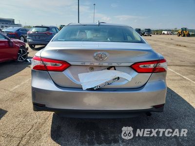Zdjęcie 6 z 12 samochodu: 2020 TOYOTA CAMRY LE VIN:4T1C11AK5LU943154 - miniatura