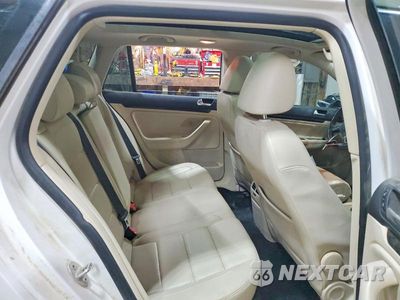 Zdjęcie 11 z 13 samochodu: 2014 VOLKSWAGEN JETTA TDI VIN:3VWPL7AJ4EM605582 - miniatura