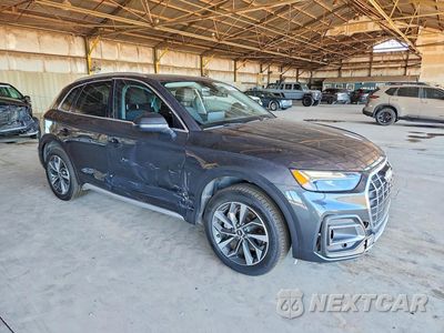 Czwarte zdjęcie samochodu z boku: 2021 AUDI Q5 PREMIUM VIN:WA1AAAFY0M2004879 - miniatura