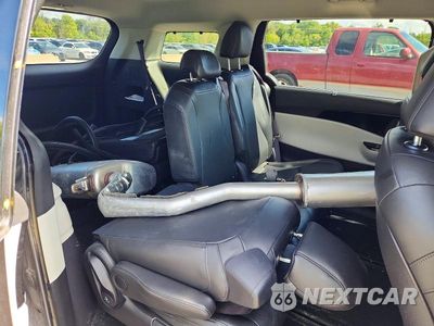 Zdjęcie 11 z 13 samochodu: 2024 KIA CARNIVAL SX VIN:KNDNE5H30R6431290 - miniatura