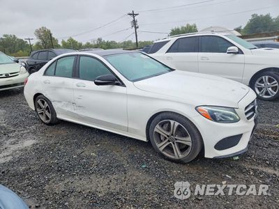 Czwarte zdjęcie samochodu z boku: 2017 MERCEDES-BENZ C 300 4MATIC VIN:55SWF4KB6HU180174 - miniatura