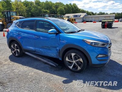 Czwarte zdjęcie samochodu z boku: 2018 HYUNDAI TUCSON VALUE VIN:KM8J3CA26JU737321 - miniatura