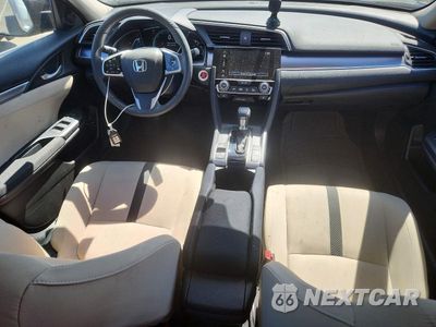 Zdjęcie 8 z 12 samochodu: 2017 HONDA CIVIC EX VIN:2HGFC1F37HH647402 - miniatura