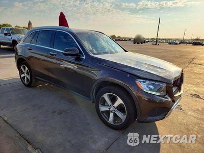 Czwarte zdjęcie samochodu z boku: 2017 MERCEDES-BENZ GLC 300 4MATIC VIN:WDC0G4KB5HF194237 - miniatura