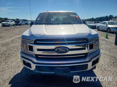 Piąte zdjęcie samochodu w środku: 2018 FORD F150 SUPERCREW VIN:1FTEW1CG2JKE46322 - miniatura