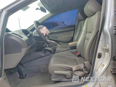 Zdjęcie 7 z 12 samochodu: 2010 HONDA CIVIC EXL VIN:19XFA1F94AE039590 - miniatura