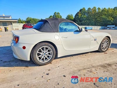 Trzecie zdjęcie samochodu z tyłu: 2005 BMW Z4 2.5 VIN:4USBT33545LS54965 - miniatura