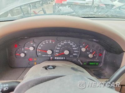 Zdjęcie 9 z 13 samochodu: 2005 FORD EXPLORER XLT VIN:1FMZU73E95ZA16949 - miniatura