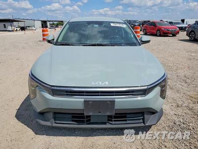 Piąte zdjęcie samochodu w środku: 2025 KIA K4 LXS VIN:3KPFT4DE1SE098173 - miniatura