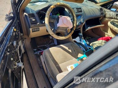 Zdjęcie 8 z 13 samochodu: 2007 HONDA ACCORD SE VIN:1HGCM56327A091018 - miniatura