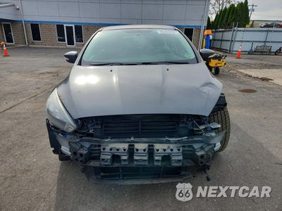 Piąte zdjęcie samochodu w środku: 2017 FORD FOCUS SEL VIN:1FADP3M28HL207570 - miniatura