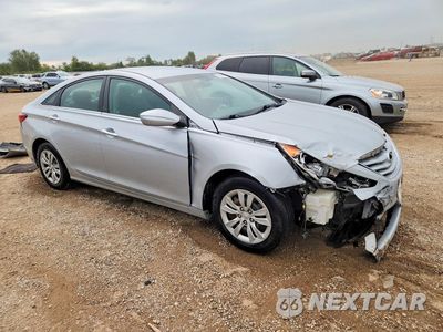 Czwarte zdjęcie samochodu z boku: 2011 HYUNDAI SONATA GLS VIN:5NPEB4AC3BH067035 - miniatura