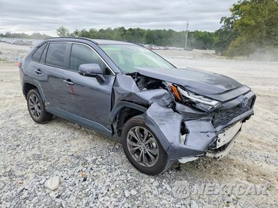 Czwarte zdjęcie samochodu z boku: 2023 TOYOTA RAV4 XLE PREMIUM VIN:JTMB6RFV5PD092093 - miniatura