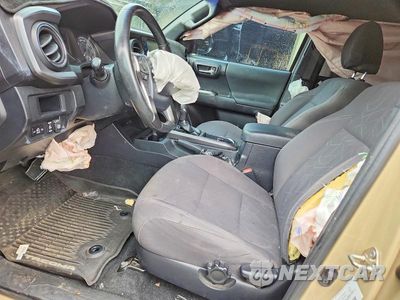 Zdjęcie 7 z 12 samochodu: 2017 TOYOTA TACOMA SR V6 VIN:3TMCZ5AN9HM100164 - miniatura