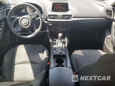 Zdjęcie 8 z 12 samochodu: 2018 MAZDA 3 SPORT VIN:3MZBN1K71JM172365 - miniatura