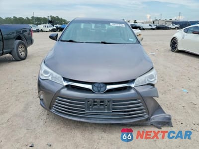 Piąte zdjęcie samochodu w środku: 2017 TOYOTA CAMRY LE VIN:4T1BF1FK2HU394266 - miniatura