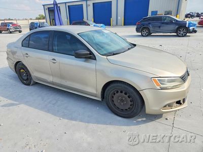 Czwarte zdjęcie samochodu z boku: 2012 VOLKSWAGEN JETTA BASE VIN:3VW2K7AJ7CM126681 - miniatura