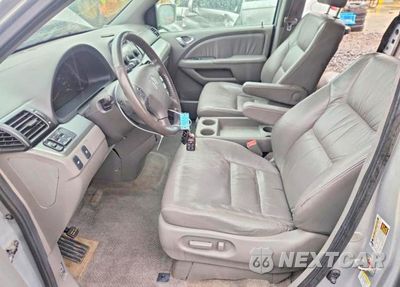 Zdjęcie 7 z 13 samochodu: 2010 HONDA ODYSSEY EXL VIN:5FNRL3H67AB080120 - miniatura