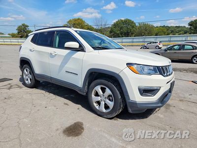 Czwarte zdjęcie samochodu z boku: 2018 JEEP COMPASS LATITUDE VIN:3C4NJDBB7JT192532 - miniatura