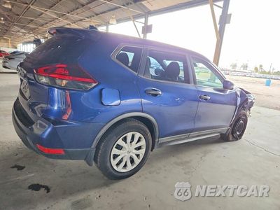 Trzecie zdjęcie samochodu z tyłu: 2019 NISSAN ROGUE S VIN:KNMAT2MTXKP540817 - miniatura