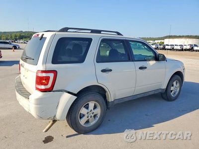 Trzecie zdjęcie samochodu z tyłu: 2011 FORD ESCAPE XLT VIN:1FMCU0D72BKC10238 - miniatura